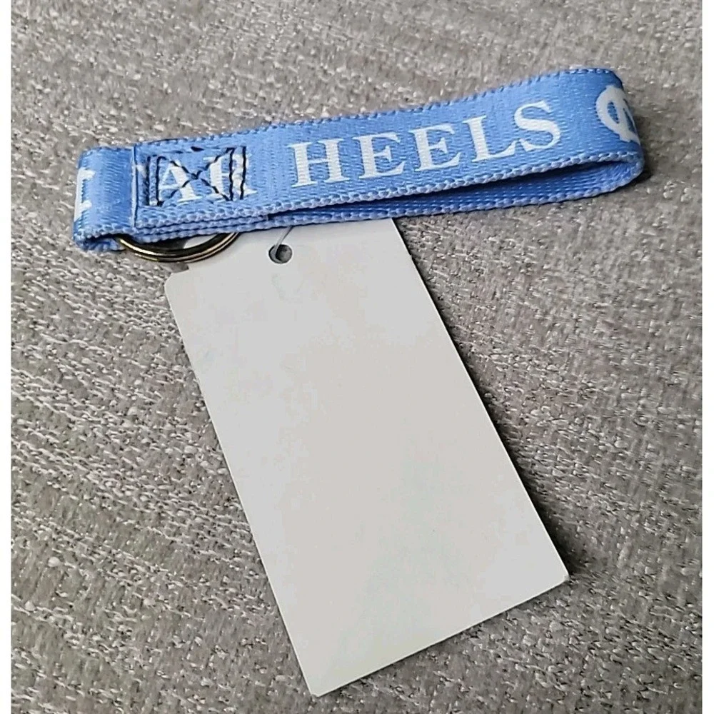 Univ of North Carolina Tar Heels‎ VTG Pins Laces Key Chain Memorabilia WinCraft